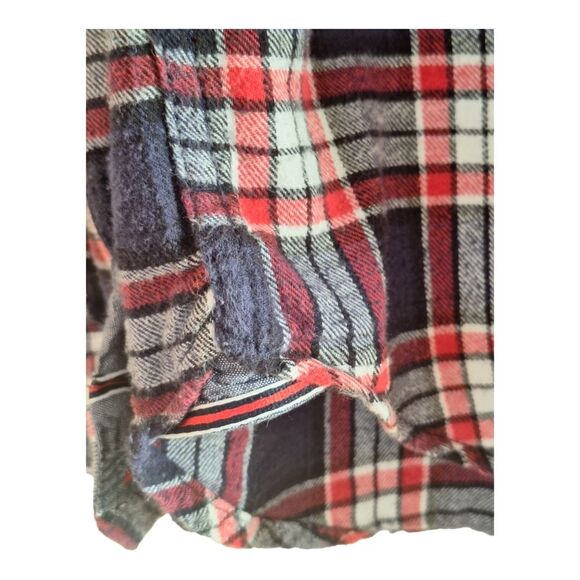 Denim & Flower Flannel Collection Button Up Pockets Red White Blue Plaid L Slim - Picture 7 of 12